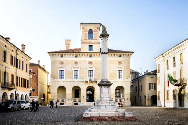 Sabbioneta: Palazzo Ducale v Sabbioneta, Mantovy, Lombardie. — Stock fotografie