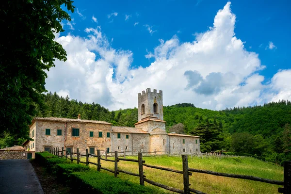 Antigua Abadía Medieval Badia Coltibuono Cerca Gaiole Chianti Italia —  Fotos de Stock