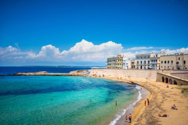 Gelibolu eski kasaba ve liman manzarası, Puglia Bölgesi, Güney İtalya