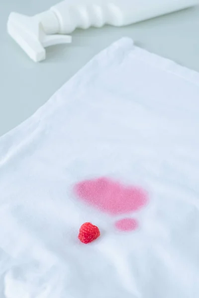 Rosa Sucio Ropa Concepto Limpieza Manchas Ropa Medios Limpieza Manchas — Foto de Stock