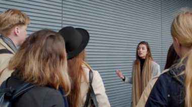 Gençler ciddi konulardan bahsediyor