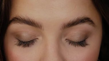 Yeşil kahverengi gözler yakın çekim