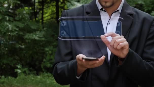 Бізнесмен використовує голограму з текстом знак EUR — стокове відео