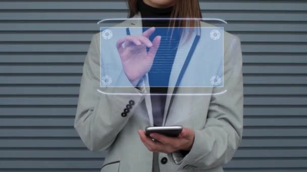 Mujer de negocios interactúa cerebro holograma — Vídeos de Stock