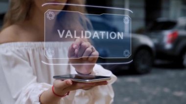 Sarışın, HUD hologram Doğrulamasını Etkileştirir