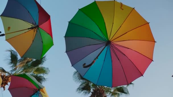 Decorazione ombrelli colorati — Video Stock