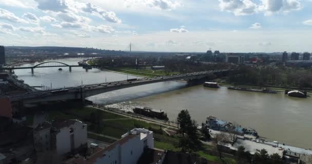 城市天际线和河景色 贝尔格莱德 — 图库视频影像