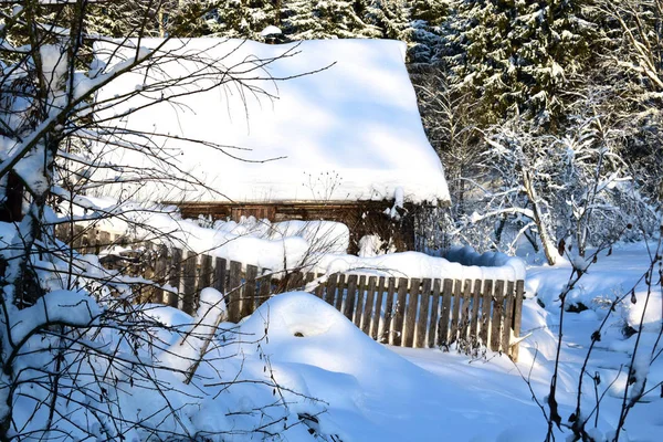 Casa Cubierta Nieve Pueblo — Foto de Stock