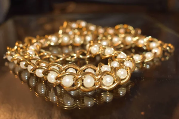 Chain Pearl Beads — Stock Photo, Image