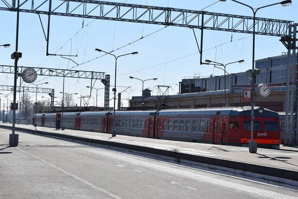 Järnvägsspår Ankomstpunkt För Tåg Plattform — Stockfoto