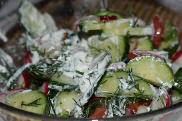 Salada Fresca Com Queijo Feta Azeitonas — Fotografia de Stock
