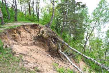 kayalar ve deniz manzarası