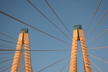  kablolu köprü desteklerinin elemanları