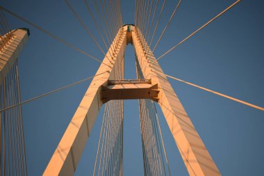  kablolu köprü desteklerinin elemanları