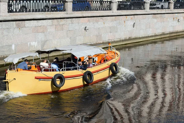 Transport Wodny Łodzie Kanale — Zdjęcie stockowe