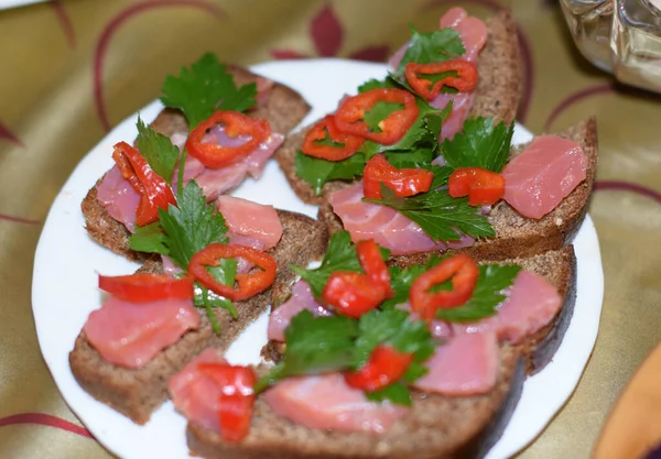 Bocadillos Con Pescado Pimiento Picante —  Fotos de Stock