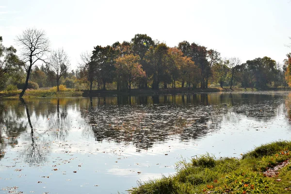 Őszi Park Sétálóhely — Stock Fotó