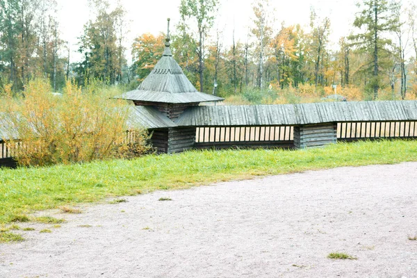 Holzhäuser Land Bauernhof Dorf — Stockfoto