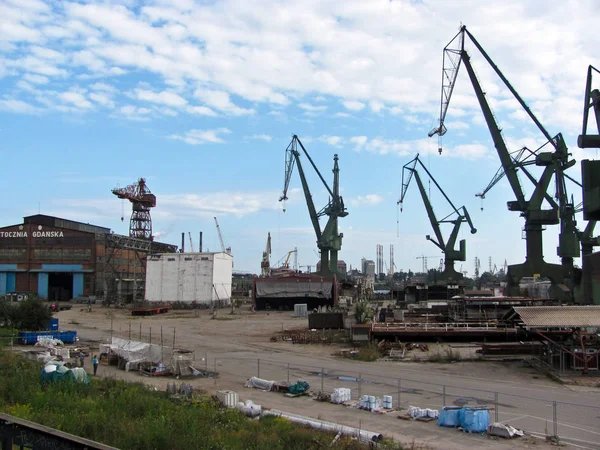 Shipyard cranes in the industrial part of the city Gdansk, Poland — Stock Photo, Image