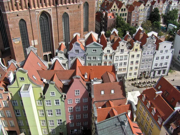 12 августа 2019 года. Гданьск, Польша. Старый город - панорамный вид с ратуши . — стоковое фото