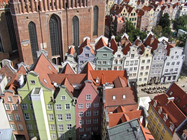 12 августа 2019 года. Гданьск, Польша. Старый город - панорамный вид с ратуши . — стоковое фото