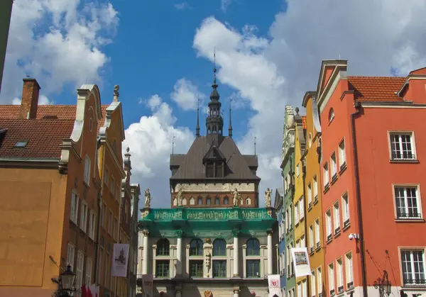 11 августа 2019 года. Гданьск, Польша. Архитектура старого города в Гданьске, Польша . — стоковое фото