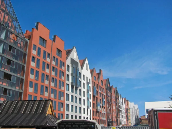 11. August 2019, Danzig, Polen. Danziger Stadtbild, Polen, polnische neue alte Architektur, touristische Aussicht. — Stockfoto