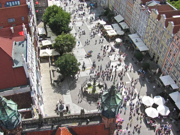 12 août 2019. Gdansk, Pologne. Vieille ville - vue panoramique depuis la tour de l'hôtel de ville . — Photo