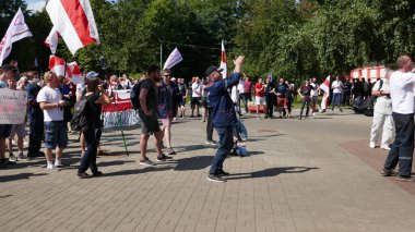 Belarus 2020 cumhurbaşkanlığı seçimlerinden sonra fabrika işçilerinin Lukashenko diktatörüne karşı barışçıl protesto eylemleri.