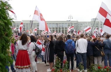 Beyaz Rusya 'da yapılan cumhurbaşkanlığı seçimleri sonrasında görevdeki hükümete karşı barışçıl protesto eylemleri.
