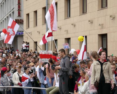 Beyaz Rusya 'da yapılan cumhurbaşkanlığı seçimleri sonrasında görevdeki hükümete karşı barışçıl protesto eylemleri.