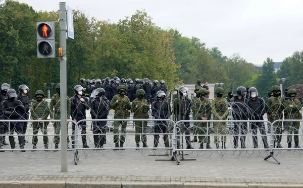 Mińsk Białoruś Sierpień 2020 Pokojowe Protesty Przeciwko Obecnemu Rządowi — Zdjęcie stockowe