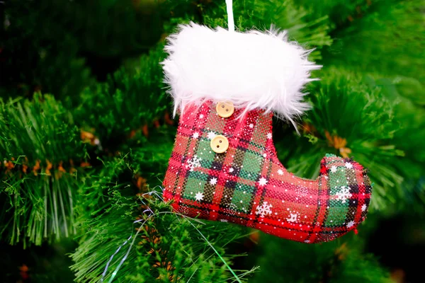 Bota Roja Año Nuevo Fondo Árbol Navidad Verde Tema Las — Foto de Stock