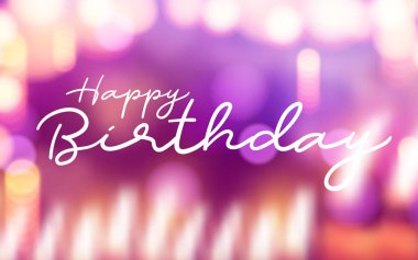 Arka planda mum ışığı olan doğum günü kartı tasarımı. Vektör illüstrasyonu