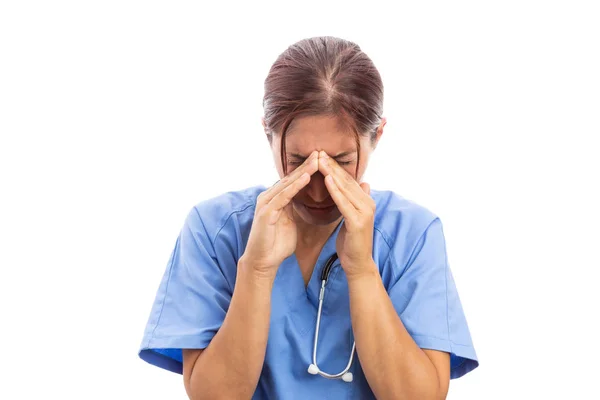 Enfermera Sosteniendo Senos Paranasales Con Manos Que Sufren Resfriado Gripe — Foto de Stock