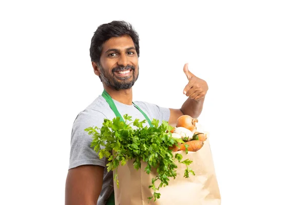 Grocery Store Supermarket Employee Showing Paper Bag Healthy Content Using — Stock Photo, Image