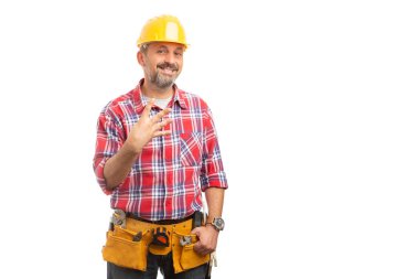 Neşeli Oluşturucusu gösteren sayı dört parmak ile yukarı kadar ileri izole kavramı beyaz arka plan üzerinde