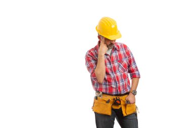 Beyaz arka plan üzerinde izole alnına dokunmak işaret parmağı ile ararken planlama düşünceli Oluşturucu