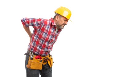 Oluşturucu ile ilgili ifade beyaz stüdyo arka plan üzerinde izole güçlü sırt ağrısı olan