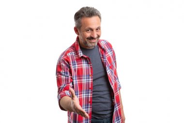 Tebrik olarak el sıkışma sunan adam