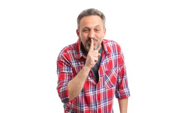 Parmakla sus jesti yapan adam