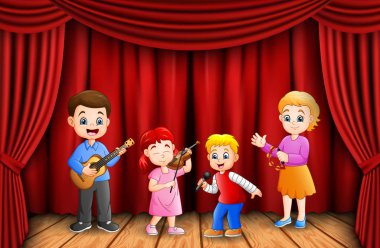 Erkek ve kız mutlu ile birlikte müzik dersinde oyun