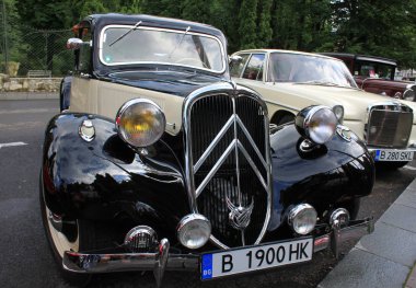 Sinaia, Transilvanya, Romanya - 30 Haziran 2018 Sinaia Concours d 'Elegance - Uluslararası Vintage Otomobil Geçidi