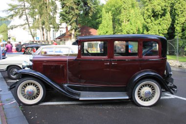 Sinaia, Transilvanya, Romanya - 30 Haziran 2018 Sinaia Concours d 'Elegance - Uluslararası Vintage Otomobil Geçidi