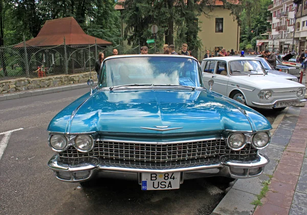 Sinaia, Transilvanya, Romanya - 30 Haziran 2018 Sinaia Concours d 'Elegance - Uluslararası Vintage Otomobil Geçidi