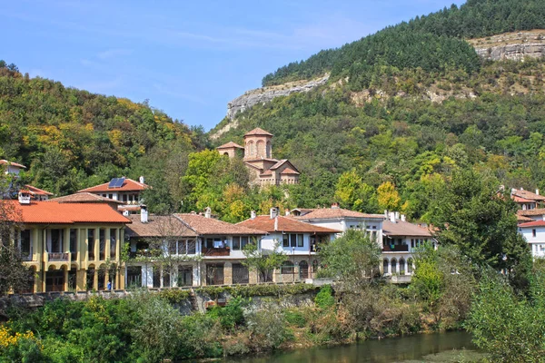 Una Foto Otoño Hermosa Ciudad Veliko Tarnovo Bulgaria —  Fotos de Stock