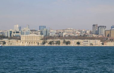İstanbul'un pitoresk kasabasının Genel görünümü Boğaziçi'nden alındı 