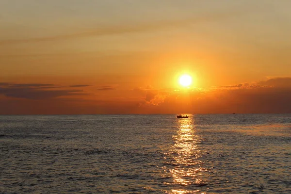 Amanecer Dorado Sobre Costa Búlgara Del Mar Negro — Foto de Stock