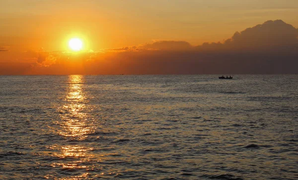 Amanecer Dorado Sobre Costa Búlgara Del Mar Negro — Foto de Stock