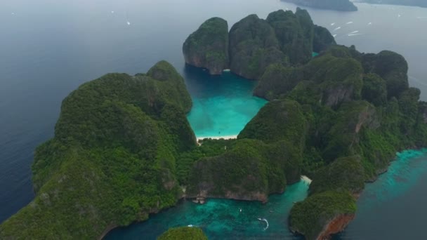 Vista Aérea Icónica Bahía Tropical Maya Islas Phi Phi Tailandia — Vídeo de stock